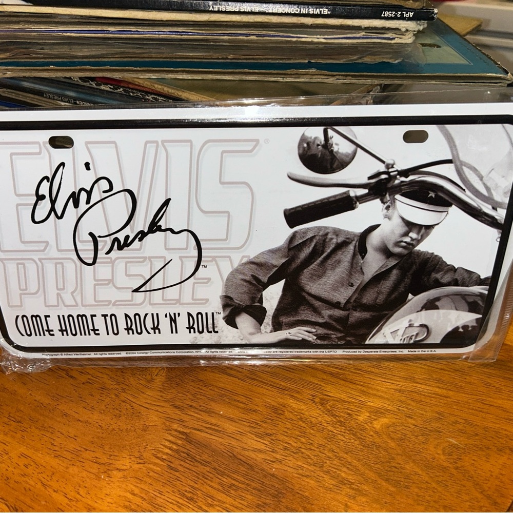 Elvis Presley Rock 'N' Roll License Plate 2004